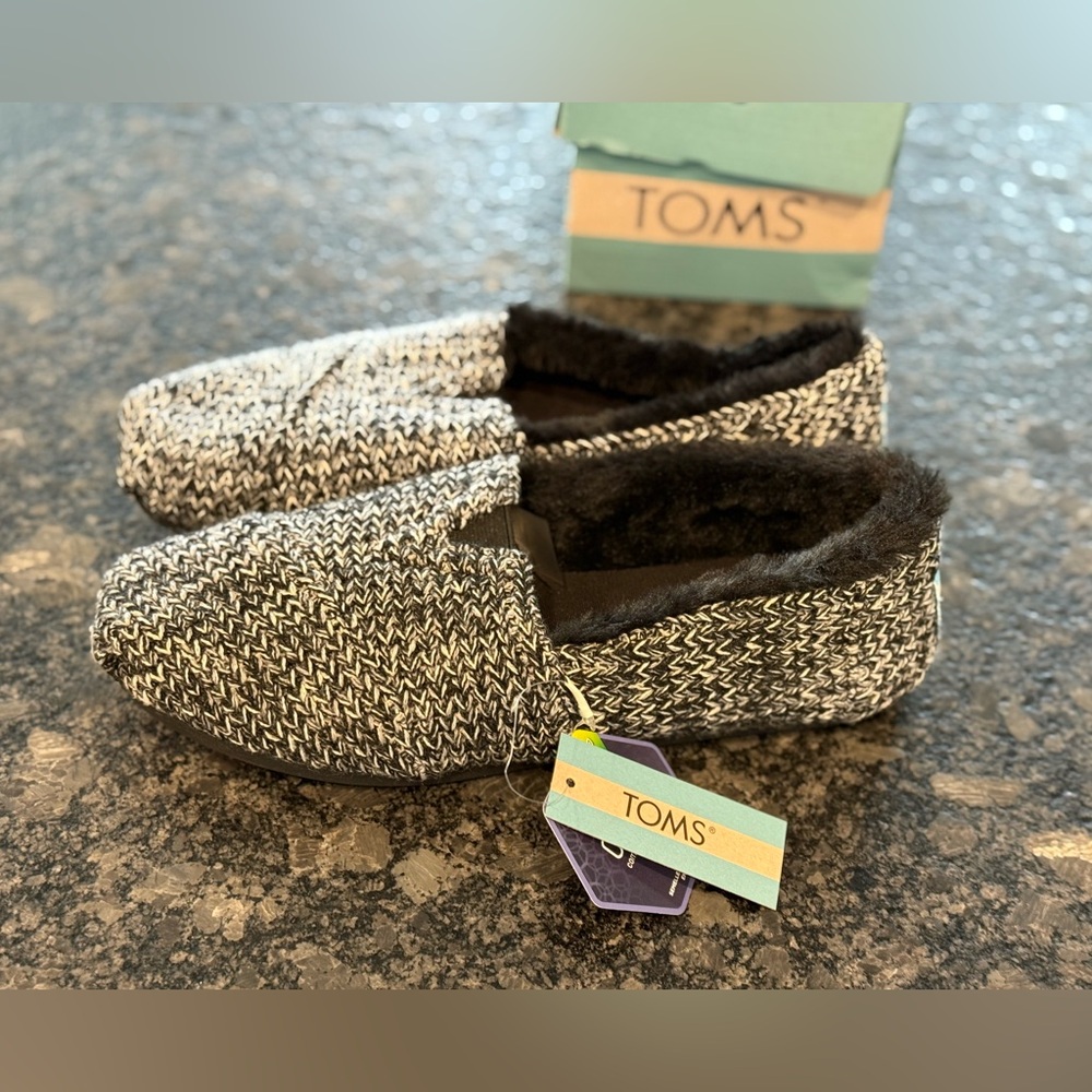 TOMS Black Sweater Knit Slip-Ons Shoes